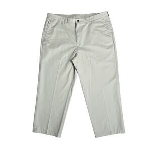 HAGGAR Khaki Flat Front Casual Pants Men’s